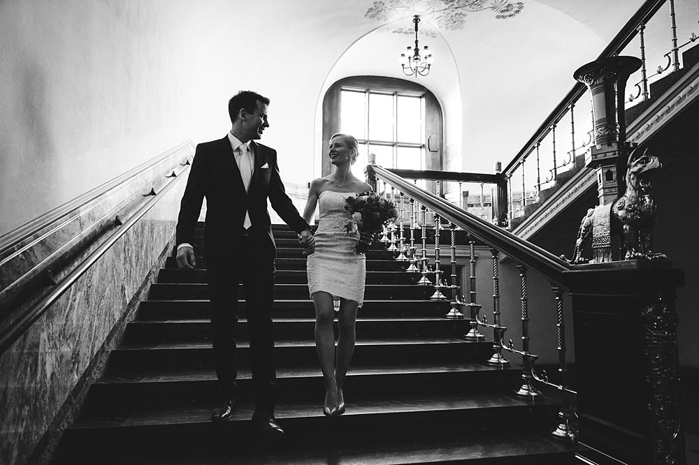 civil wedding at Copenhagen city Hall, photos by Natalia Cury copenhagen wedding photographer