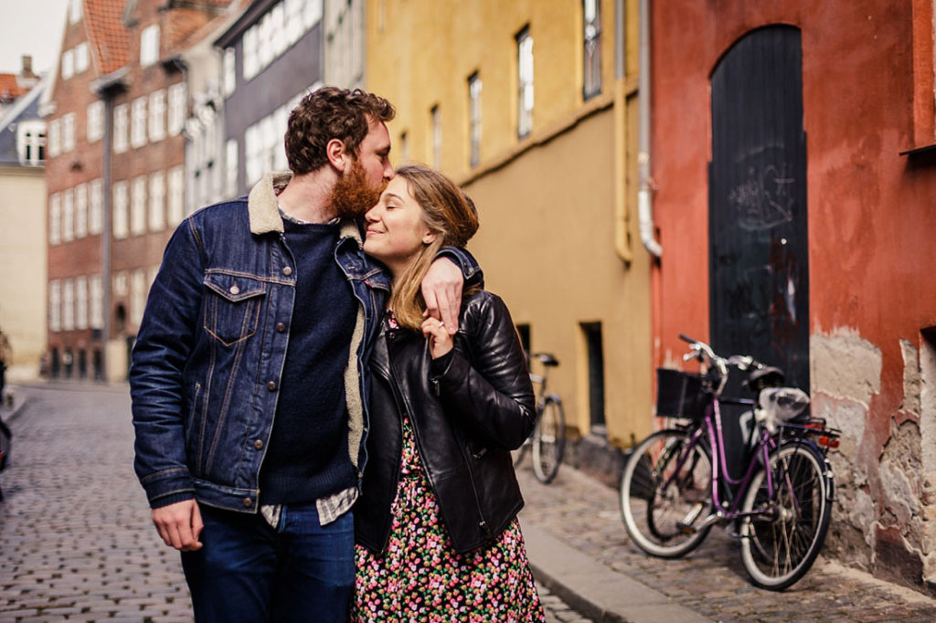 engagement photo shoot in Copenhagen, wedding photographer Natalia Cury