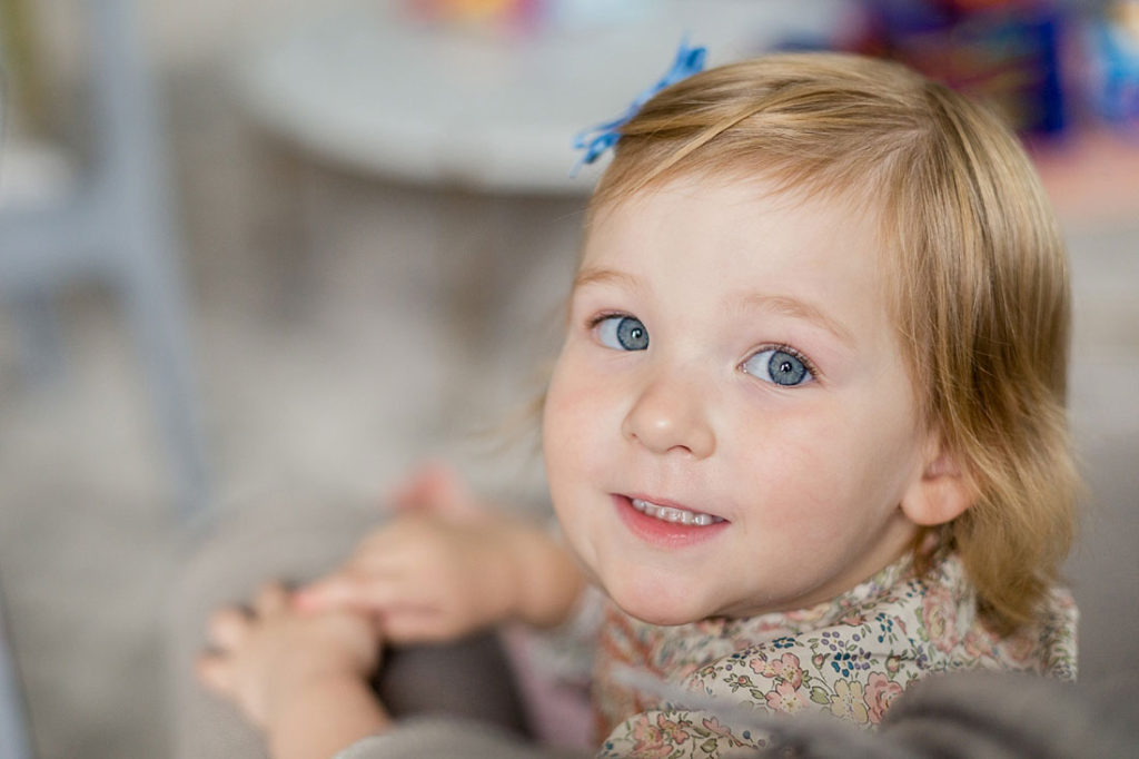 maternity shoot at home, family photographer Copenhagen Natalia Cury