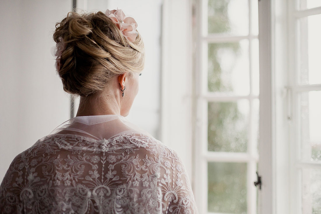 bride waiting