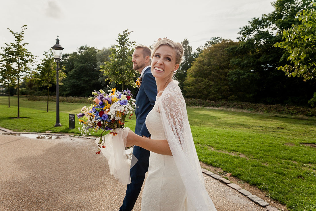 wedding photo shoot at Frederiksborg Castle, Natalia Cury wedding photographer