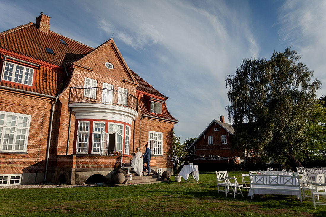 wedding at Slotssø Palæet, Copenhagen wedding photographer Natalia Cury