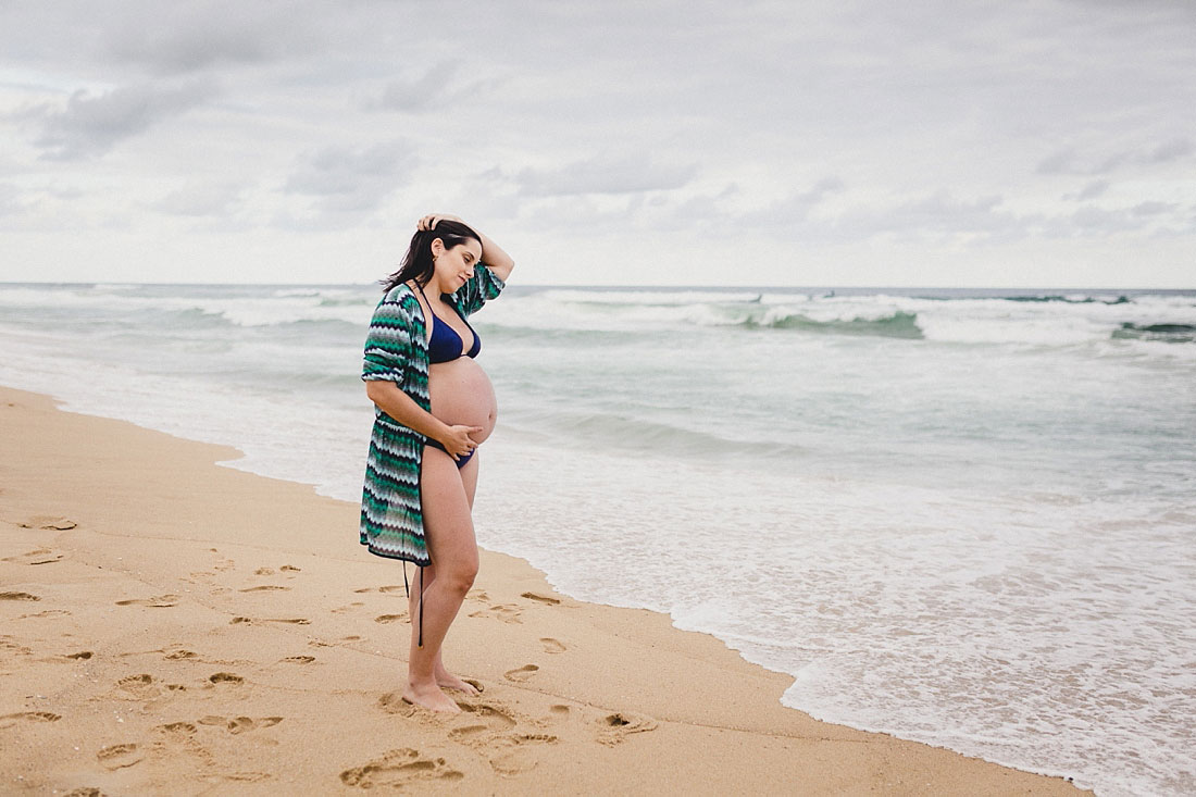 maternity shoot at the beach, Natalia Cury Copenhagen family photographer 