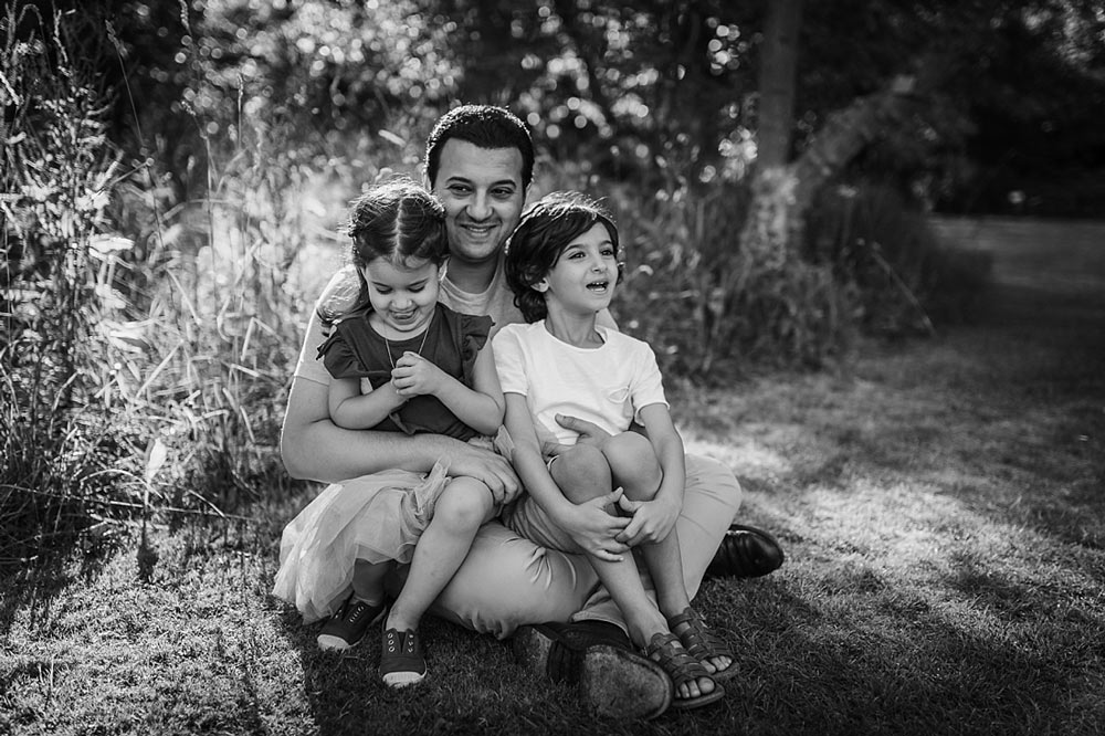 natural family photos in Copenhagen, lifestyle family photographer Natalia Cury