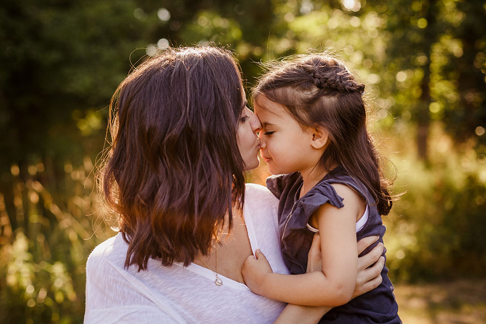 natural family photos in Copenhagen, lifestyle family photographer Natalia Cury