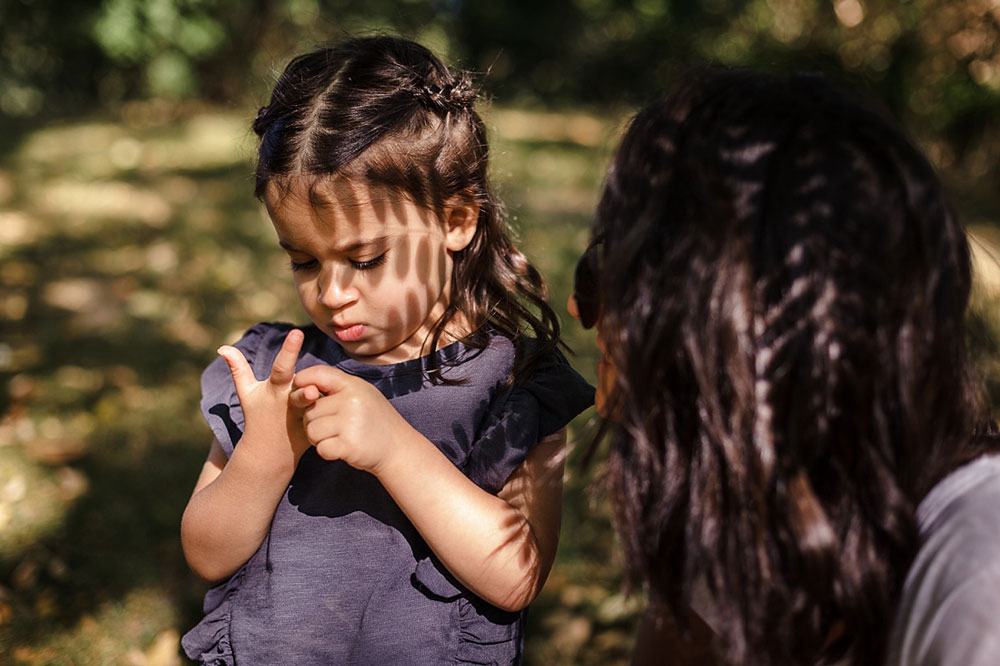 natural family photos in Copenhagen, lifestyle family photographer Natalia Cury