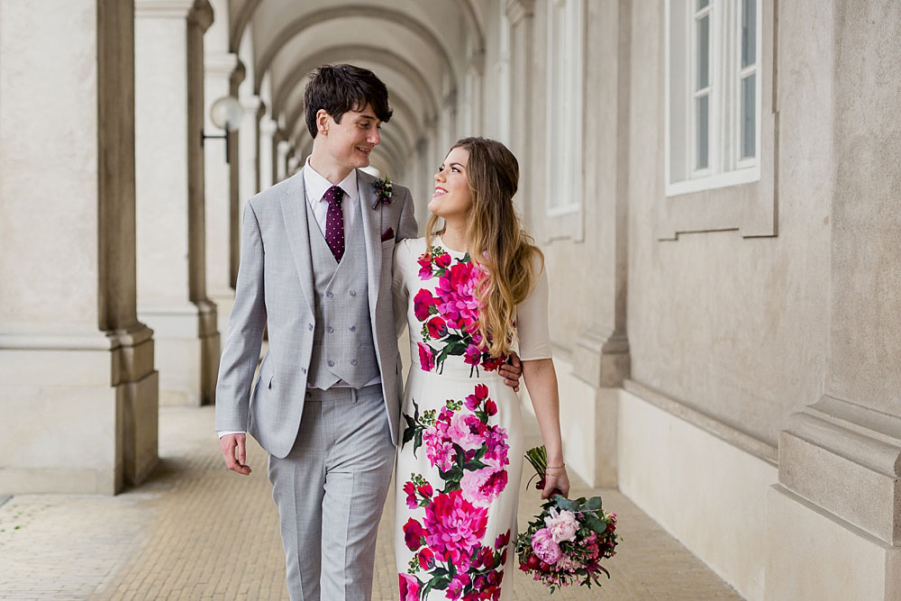 elopement photographer in Copenhagen, natural wedding photo by wedding photographer Natalia Cury