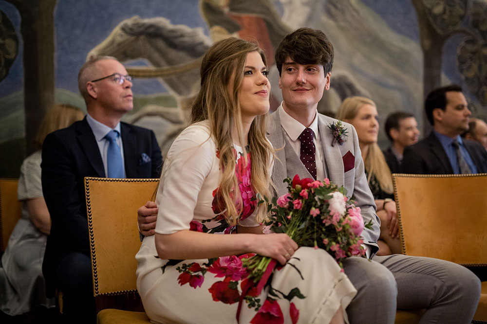 elopement photographer in Copenhagen, natural wedding photo by wedding photographer Natalia Cury