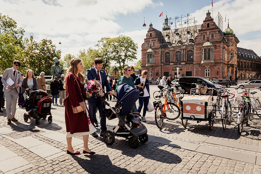 civil wedding at Copenhagen City Hall, photos by wedding photographer Natalia Cury