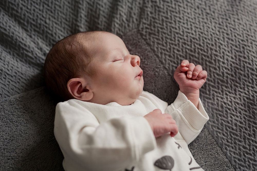 natural newborn photos in Copenhagen