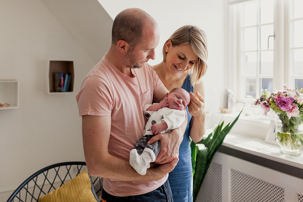 lifestyle newborn photo shoot in Copenhagen