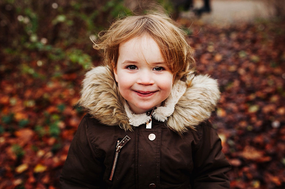 family photo shoot at Frederiksberg Have in Copenhagen, family photos by Natalia Cury family photographer