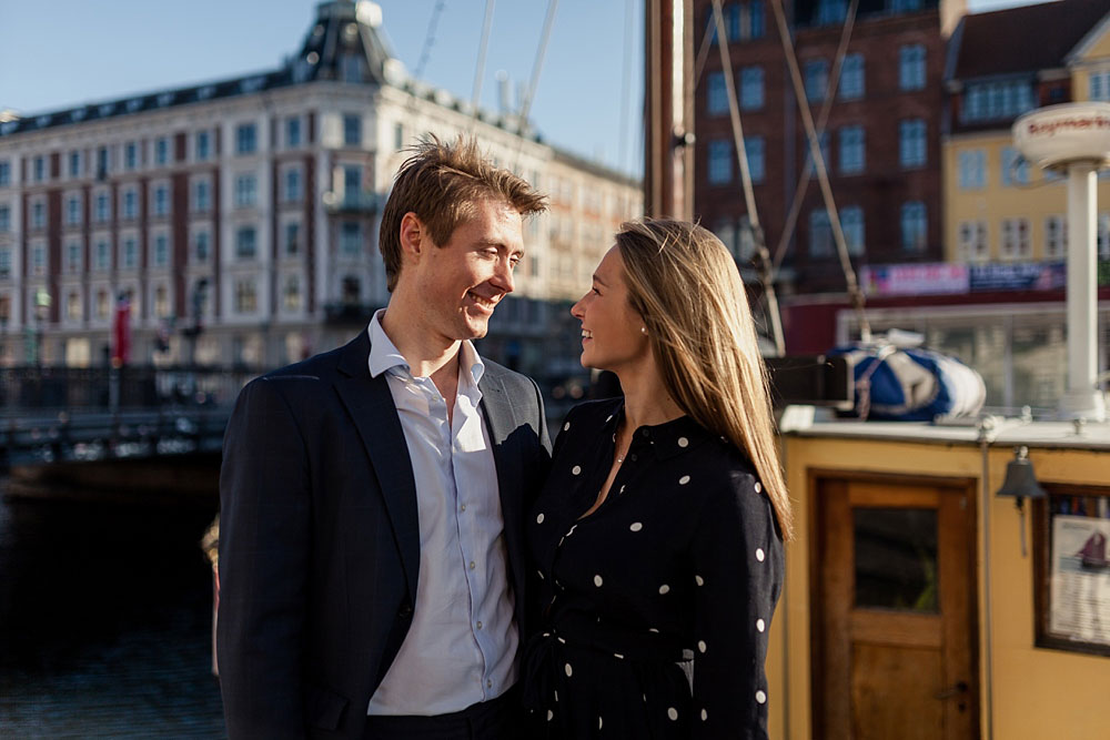 engagement shoot at Nyhavn in Copenhagen