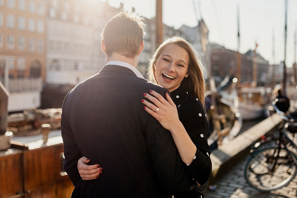 engagement shoot at Nyhavn in Copenhagen