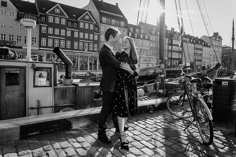 engagement shoot at Nyhavn in Copenhagen