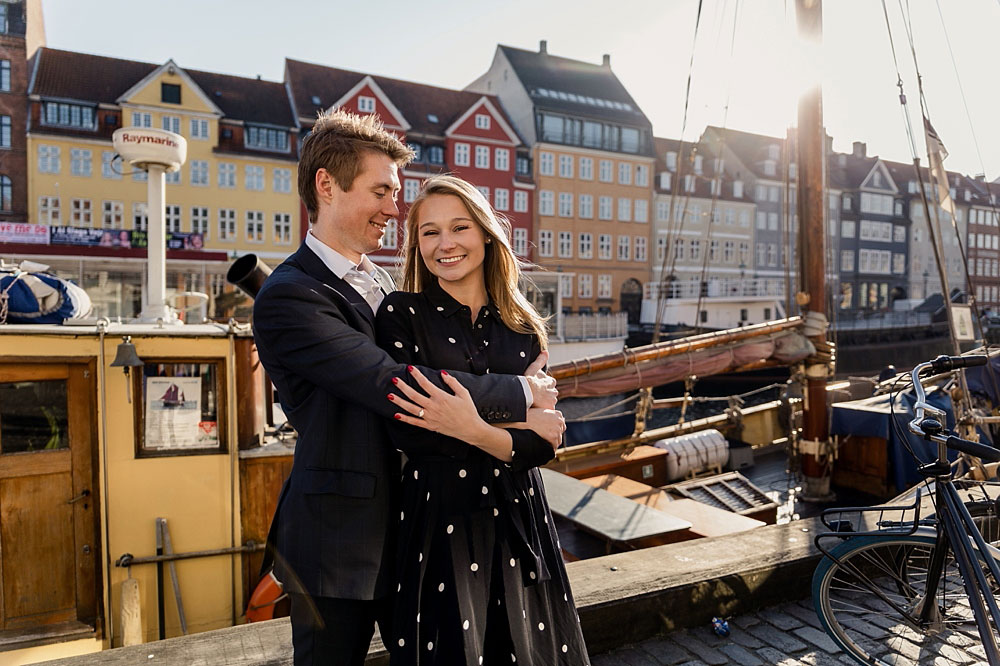 engagement shoot at Nyhavn in Copenhagen