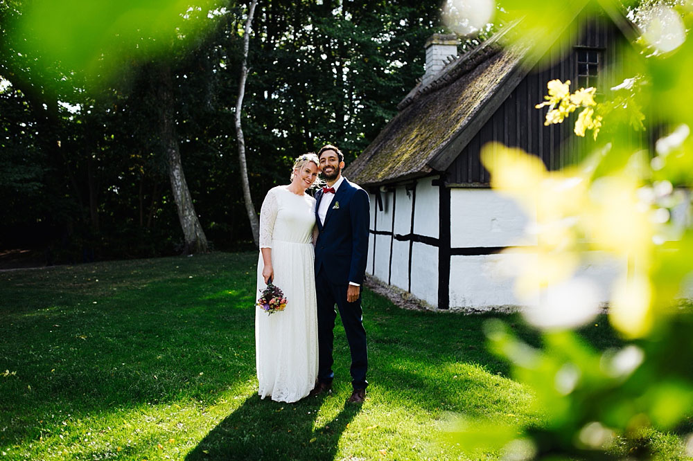 wedding portraits in Stevns Klint, Denmark. Destination wedding photographer Natalia Cury