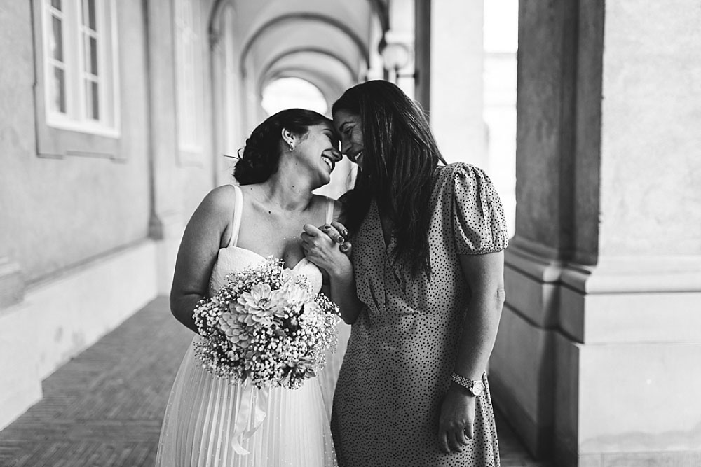 timeless, beautiful and natural wedding photos in Copenhagen. Natalia Cury Copenhagen wedding photographer.