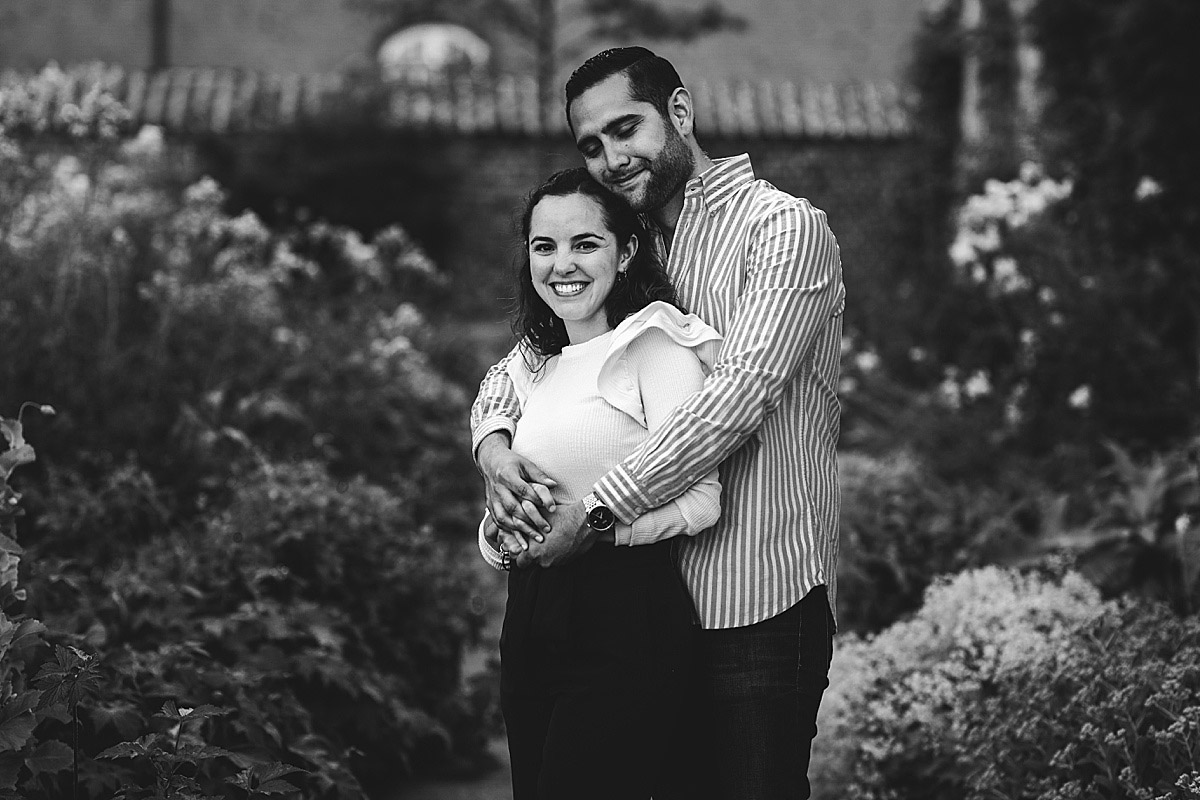 engagement photoshoot in Copenhagen, natural engagement photos by Natalia Cury photographer