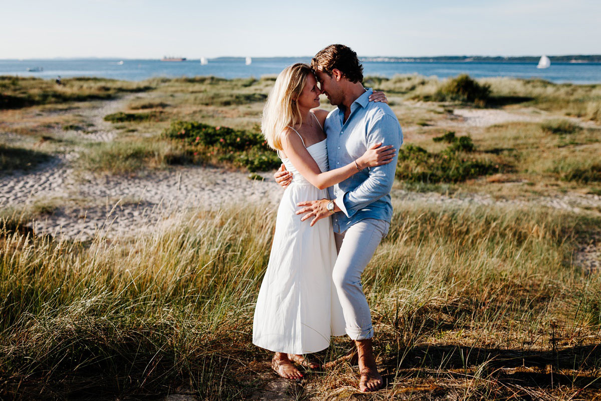 engagement photo session in Helsingør