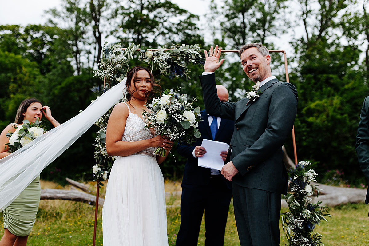 outdoor wedding in Copenhagen, natural wedding photos by Natalia Cury