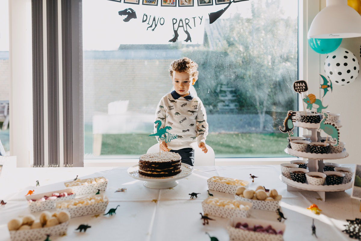 Birthday party photos in Copenhagen. Lifestyle family photography in Copenhagen. 