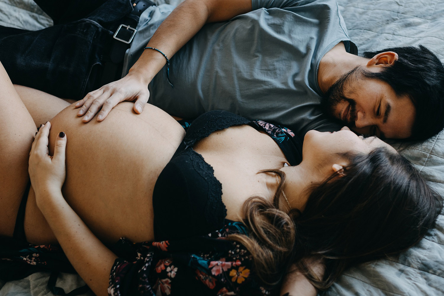 couple expecting a baby, natural maternity photos in Copenhagen