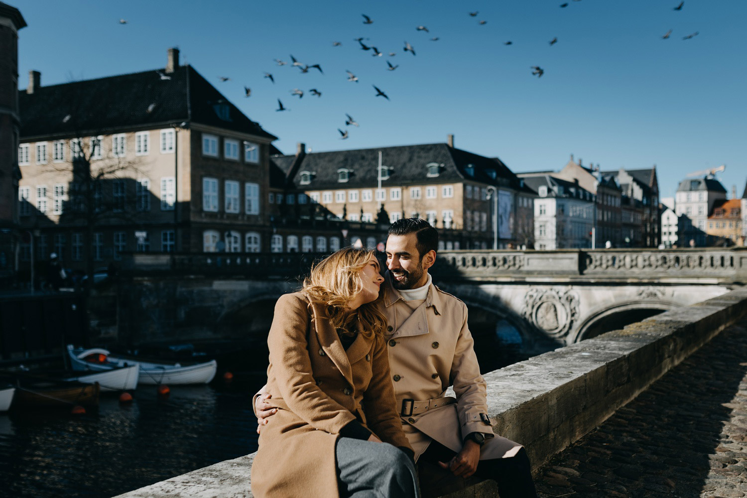 natural and classic engagement photos in Copenhagen, Denmark. Engagement photographer Natalia Cury